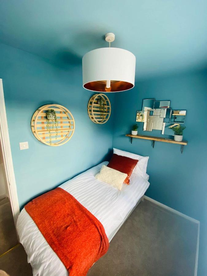 Coastal 2 Bedroom Maisonette With Parking AEGON International